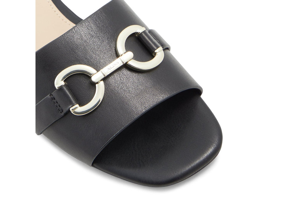 Black leather sandal SEVYFLEX