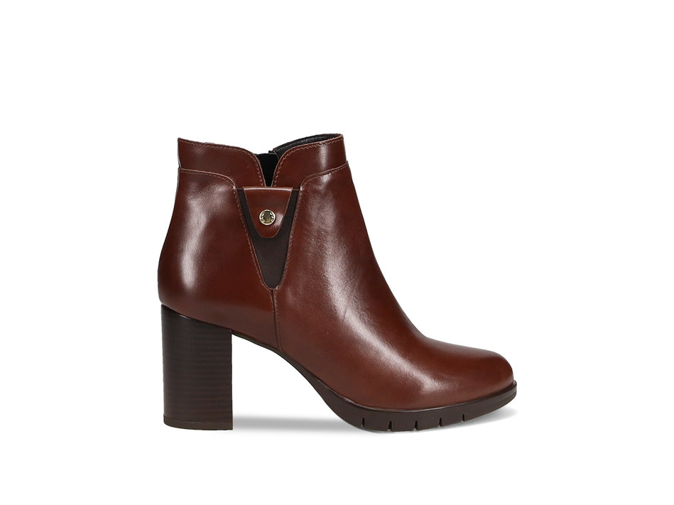 Brown leather bootie