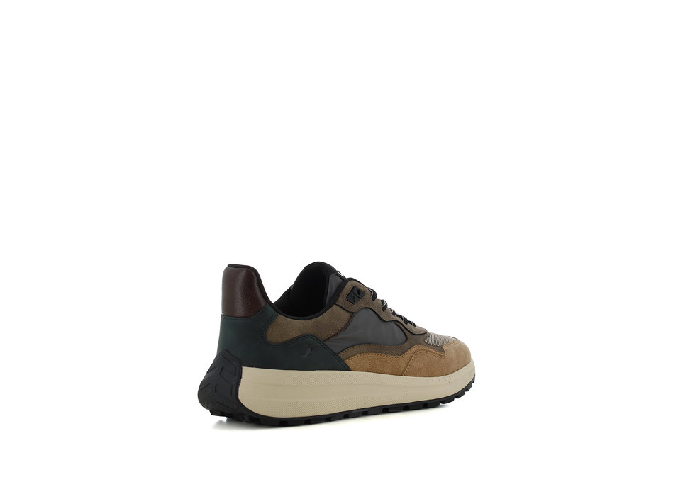 Mens brown sneaker