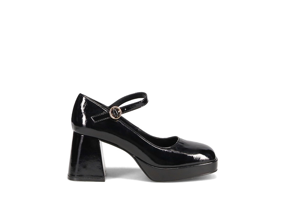 Black patent pump