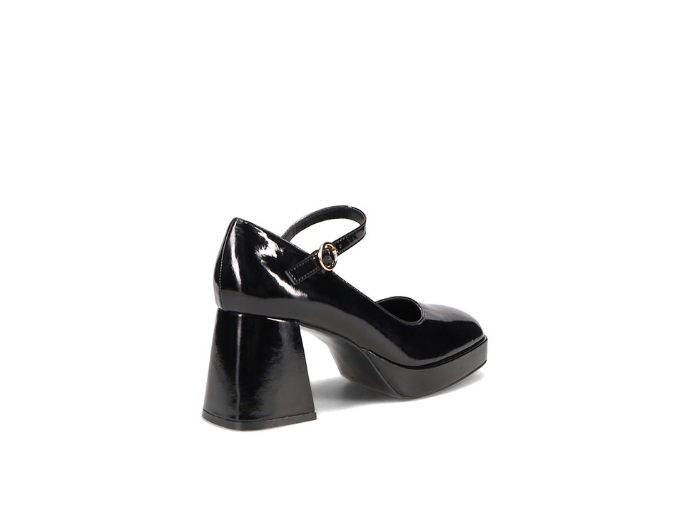 Black patent pump