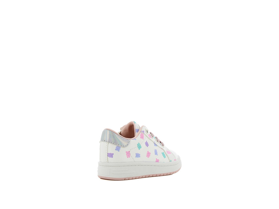 Kids white sneaker