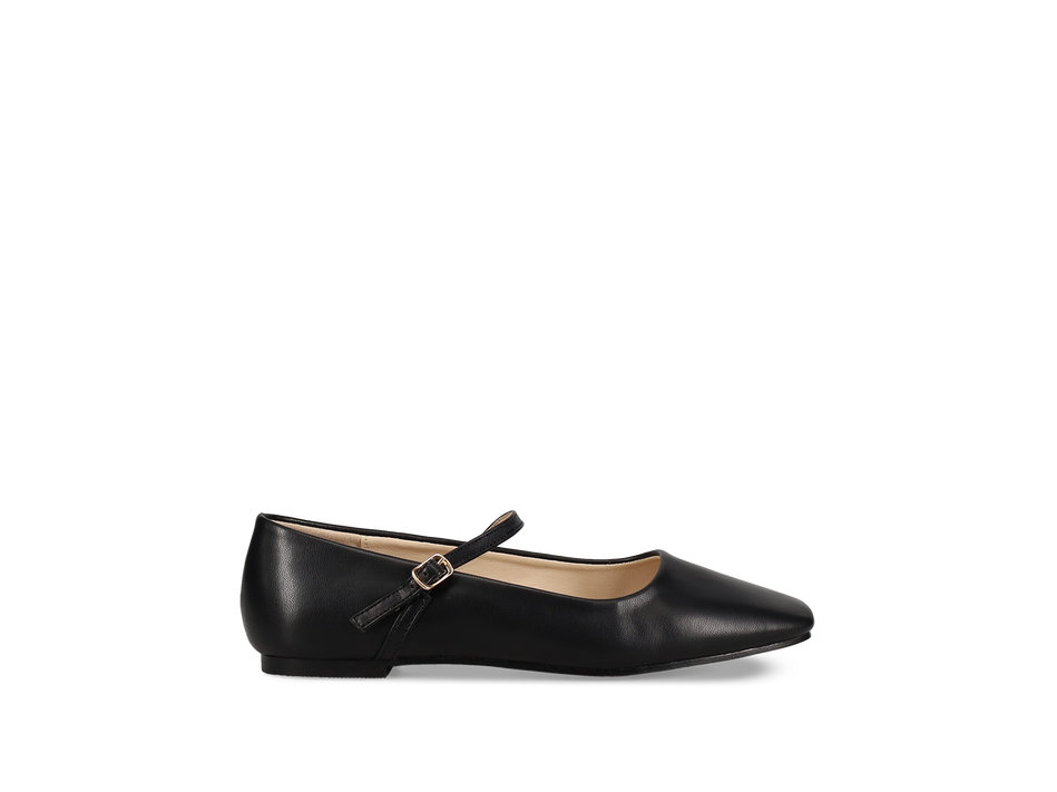 Black ballet flat