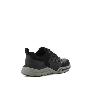 Men''s black sneaker