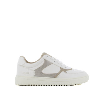 Women''s white sneaker