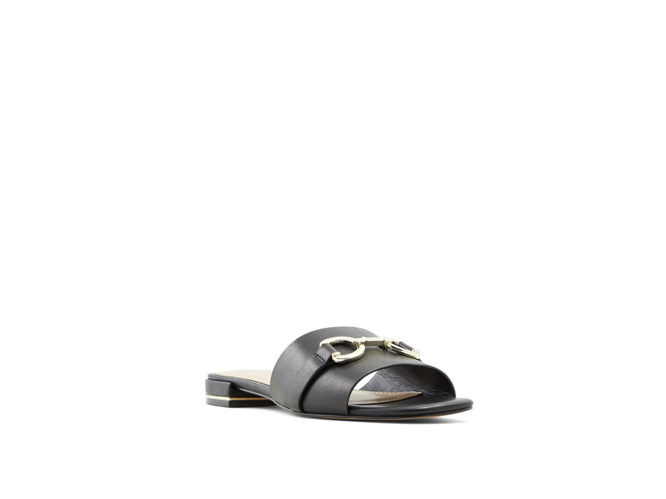 Black leather sandal SEVYFLEX