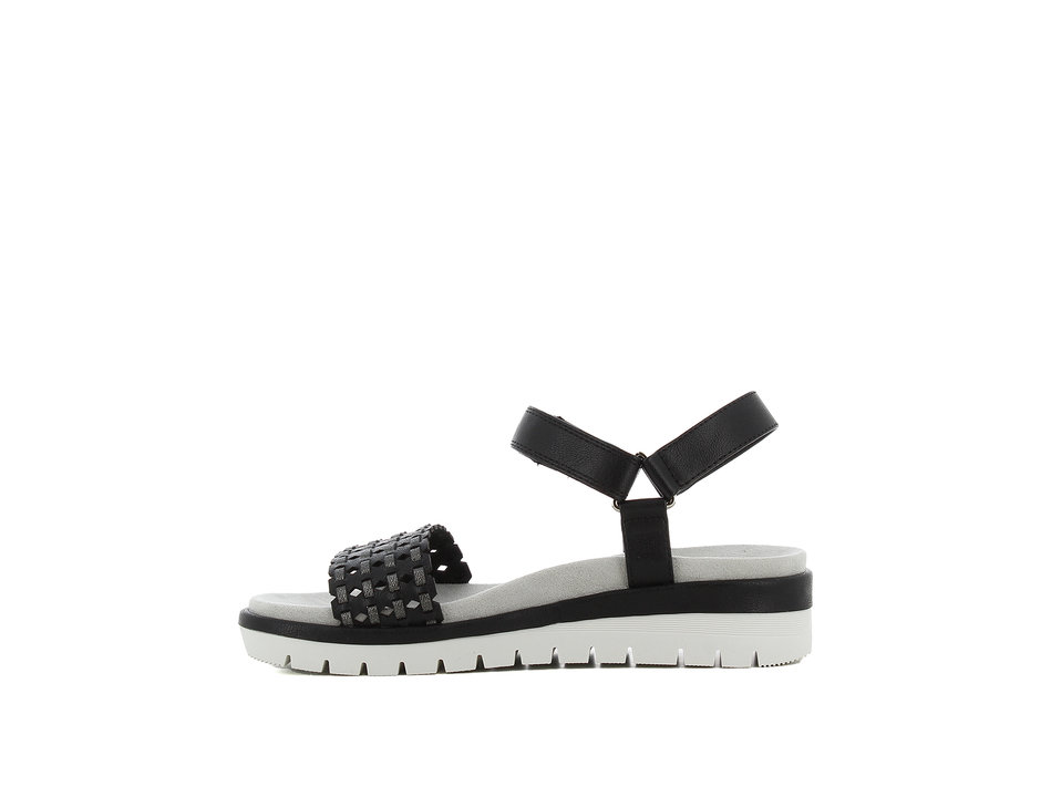 Black sandal