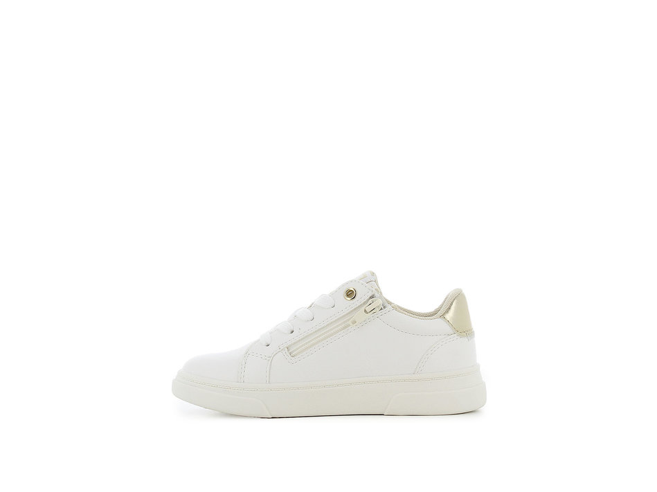 Kids white sneaker