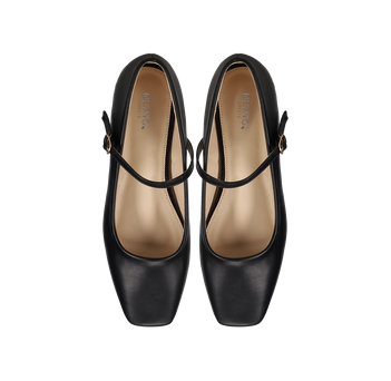 Black ballet flat